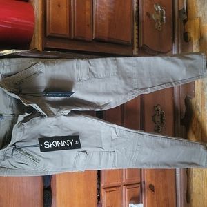 Green skinny cargo pants